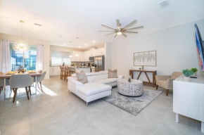 1696AY TOWNHOUSE 4 BED/4.5 BA
